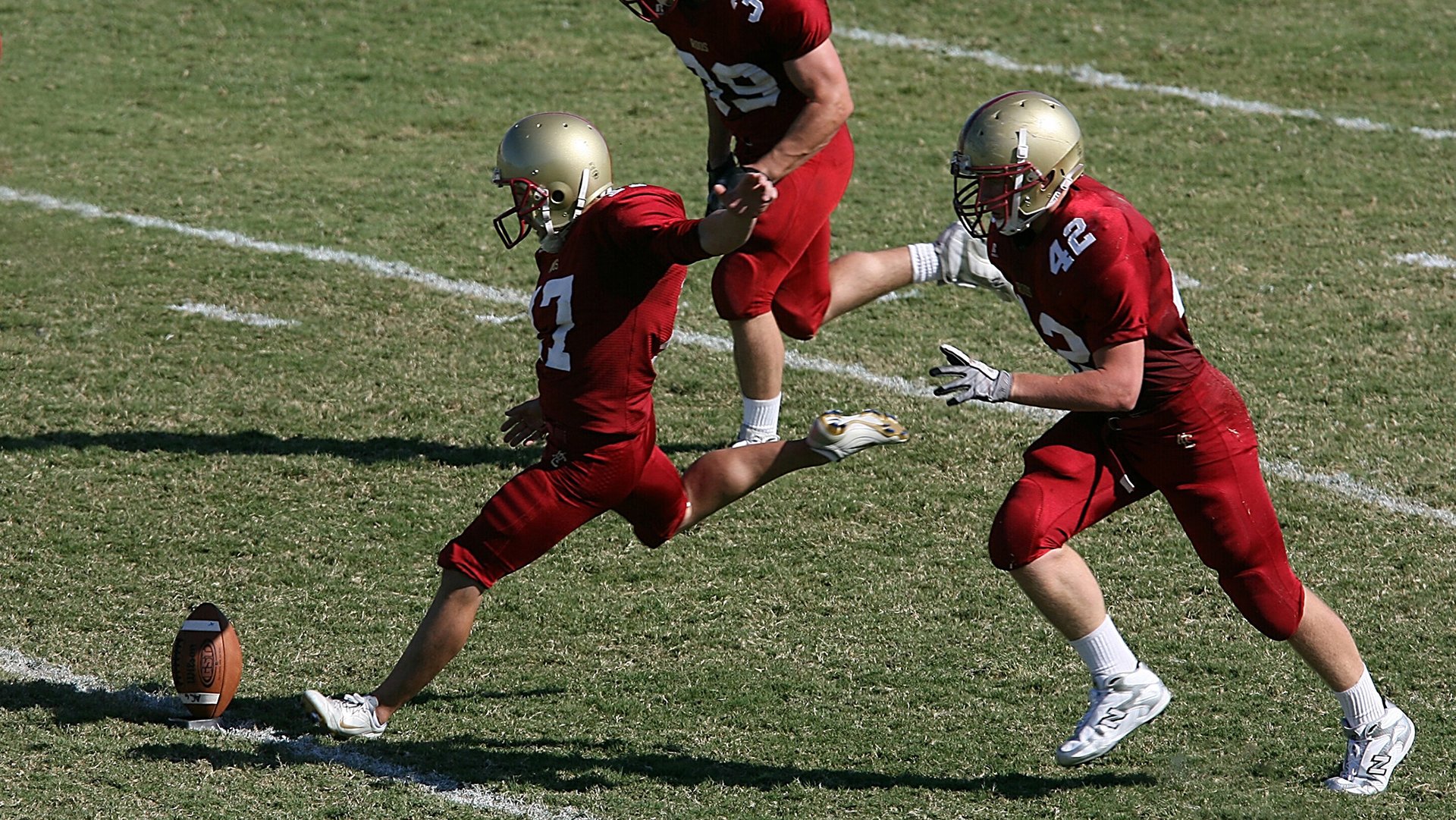 德甲传奇对决:瞬间突破令人惊叹,德甲传奇后卫